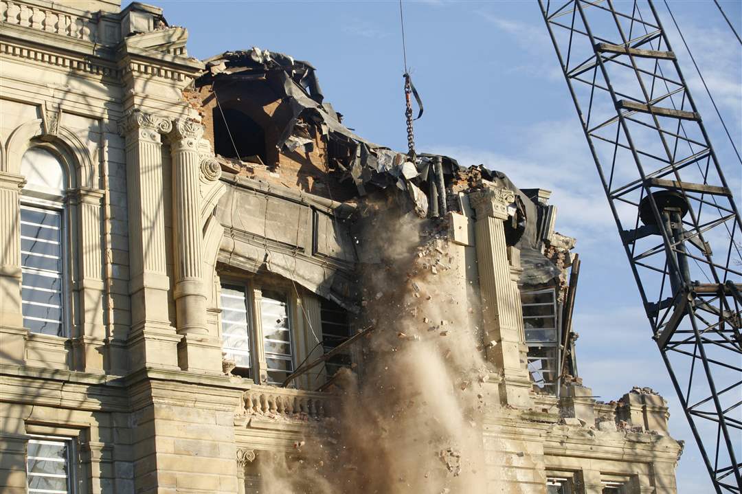 courthouse-wrecking-ball