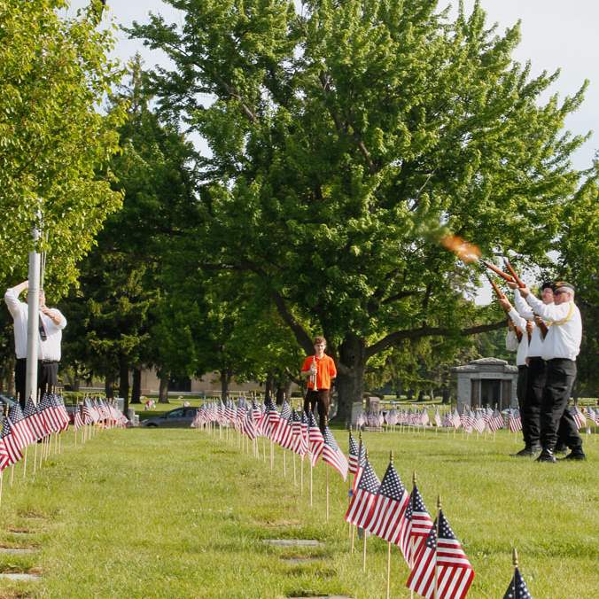 CTY-sylparade27pThe-color-guard-of-American-Legion-Post