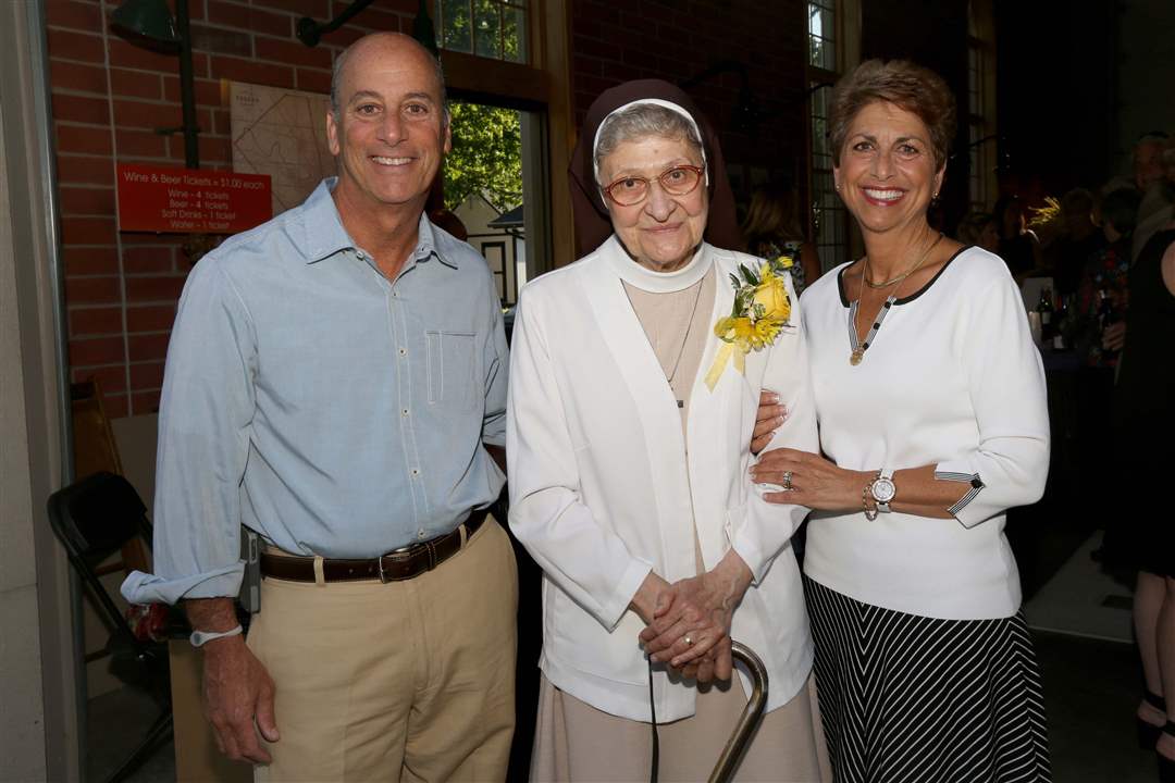 SOC-sylvania30p-John-and-Renee-Ellis