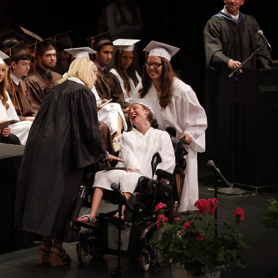 Valerie-Nicole-Taylor-6-8