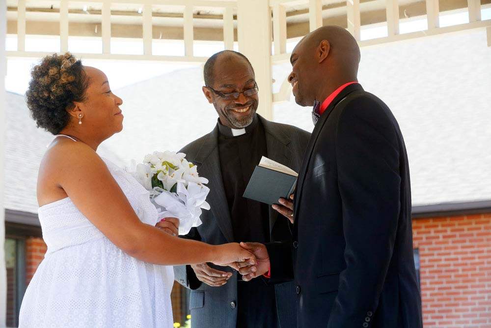 CTY-wedding17p-Pastor-Robert-Davis