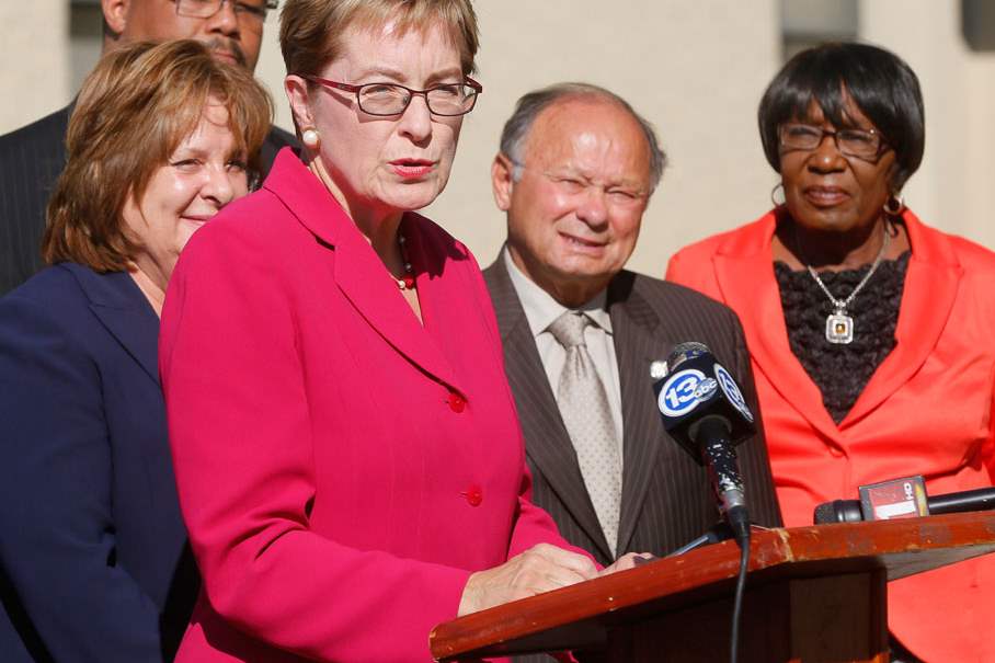 CTY-earlyvote30pCongresswoman-Marcy-Kaptur-speaks-about-early