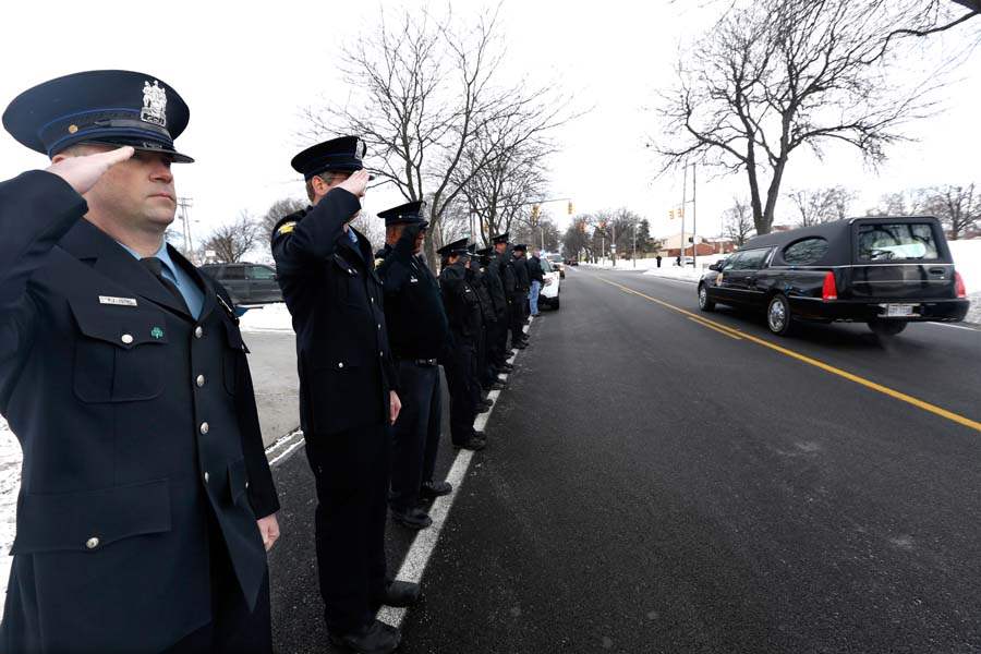 CTY-Collinsfuneral-toth-hearse