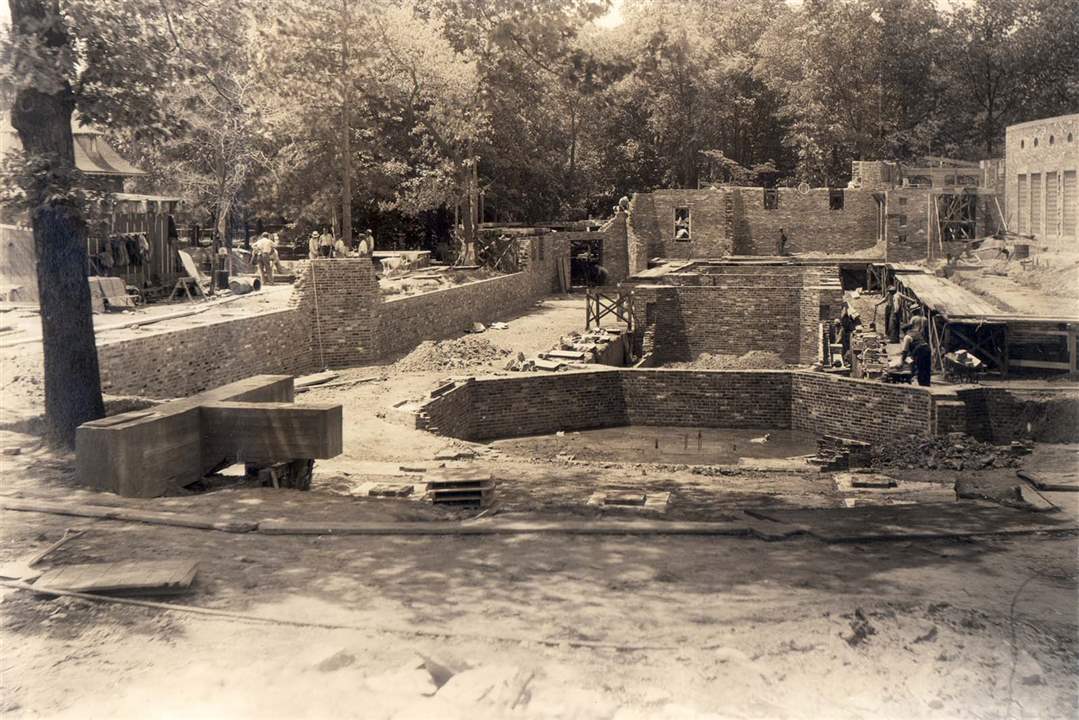 Aquarium-construction-Toledo-Zoo