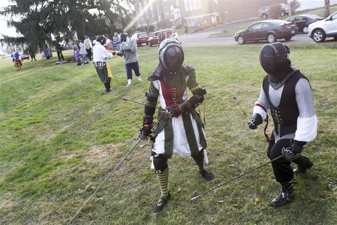 CTY-RoverFighting13pBonnie-Scott-of-Sylvania