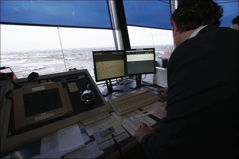 too few fully qualified controllers at more than a dozen air traffic ...