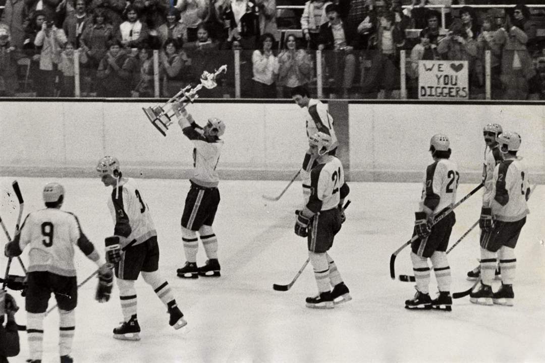 SPT-GOALDIGGERS-IHL-CHAMPS-1983