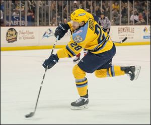 Toledo Walleye forward Kyle Bonis (28) takes shot on goal against the Indy Fuel the 2018 ECHL playoffs. Bonis has signed to play in Norway for the upcoming season.